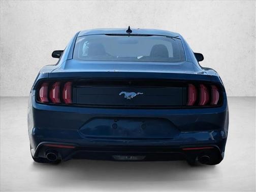 2022 Ford Mustang EcoBoost