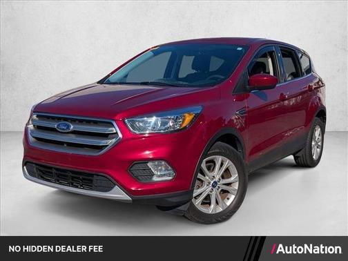 Ruby Red Metallic Tinted Clearcoat 2017 Ford Escape SE