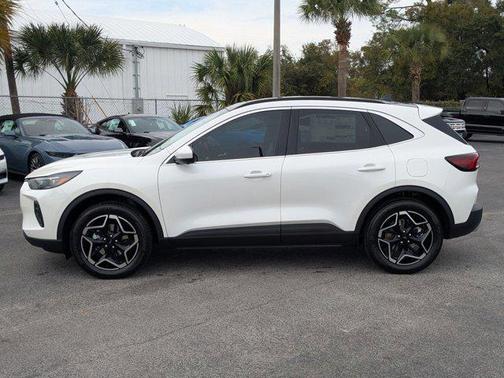 2026 Ford Escape Platinum