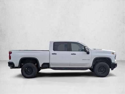 2024 Chevrolet Silverado 2500 4WD Crew Cab Standard Bed ZR2