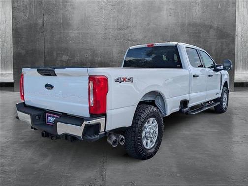 2024 Ford F-350 XLT