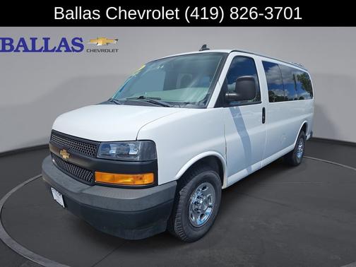 Summit White 2019 Chevrolet Express 2500 LS