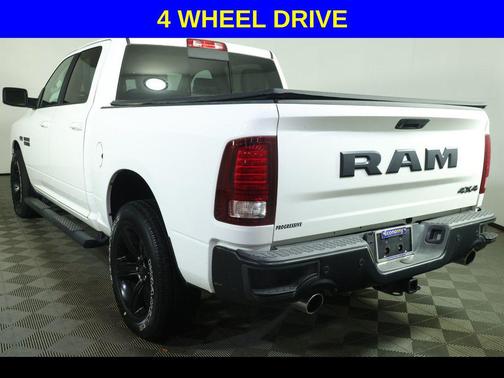 Bright White Clearcoat 2018 RAM 1500 Night Crew Cab 4x4 5'7' Box