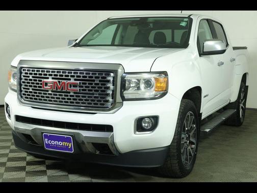 Summit White 2017 GMC Canyon Denali