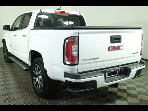 Summit White 2017 GMC Canyon Denali