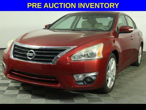 Cayenne Red Metallic 2014 Nissan Altima 3.5 SL