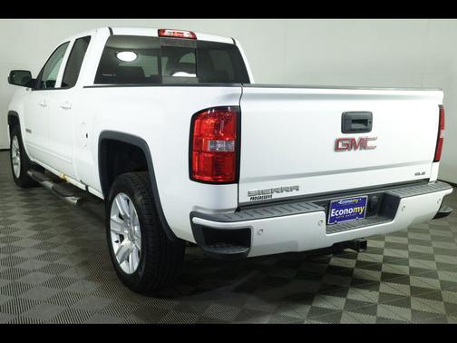 Summit White 2017 GMC Sierra 1500 SLE