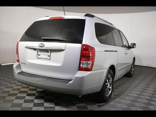 2014 Kia Sedona LX