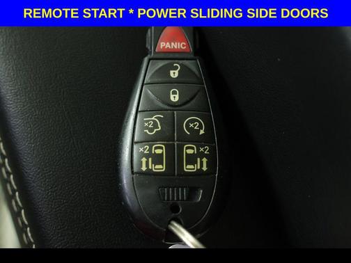 White Knuckle Clearcoat 2019 Dodge Grand Caravan SXT