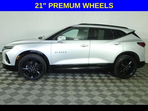 Silver Ice Metallic 2019 Chevrolet Blazer RS