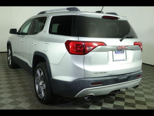 Quicksilver Metallic 2019 GMC Acadia SLT-2