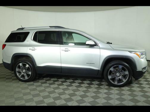Quicksilver Metallic 2019 GMC Acadia SLT-2