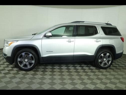 Quicksilver Metallic 2019 GMC Acadia SLT-2