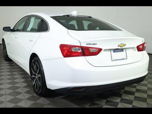2017 Chevrolet Malibu 1LT