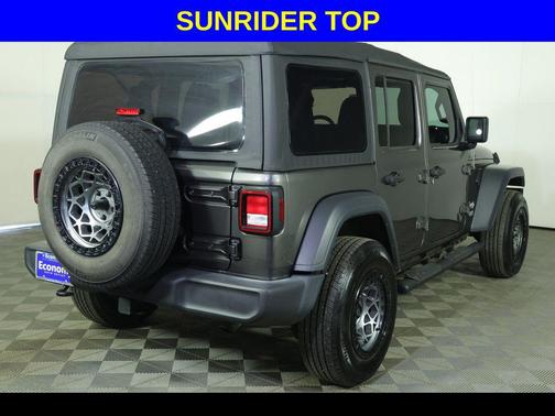 Granite Crystal Metallic Clearcoat 2018 Jeep Wrangler Unlimited Sport