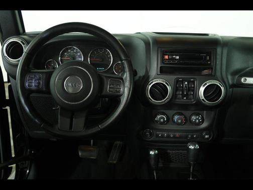 Black Clearcoat 2017 Jeep Wrangler Unlimited Sahara