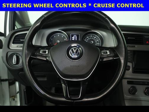 2015 Volkswagen Golf SportWagen TSI S 4-Door