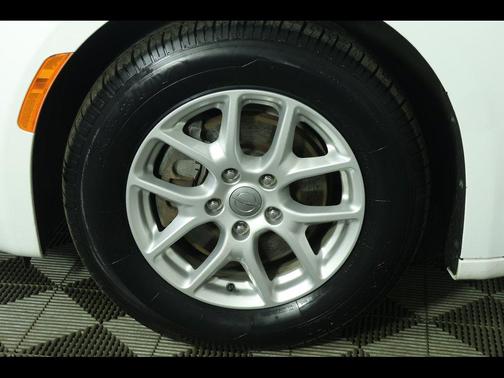 2017 Chrysler Pacifica LX