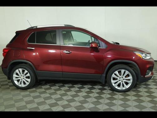 Crimson Metallic 2017 Chevrolet Trax Premier