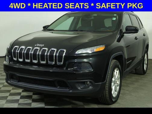 Brilliant Black Crystal Pearlcoat 2016 Jeep Cherokee Latitude