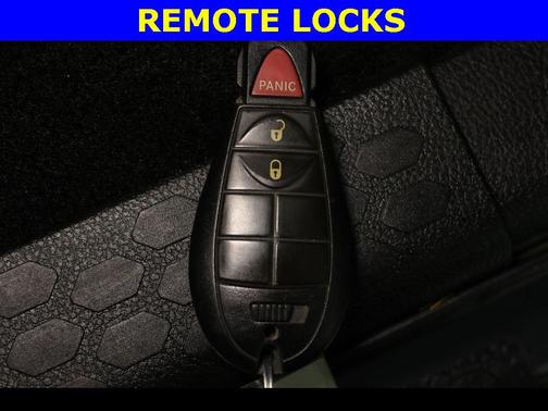 2017 RAM 2500 Tradesman Crew Cab 4x4 8' Box