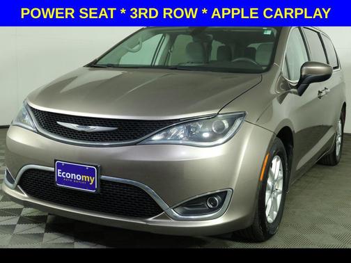 Molten Silver 2017 Chrysler Pacifica Touring