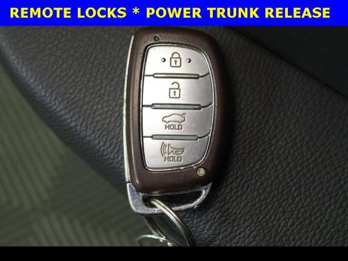 2018 Hyundai SONATA SEL