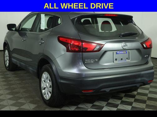 Gun Metallic 2019 Nissan Rogue Sport S