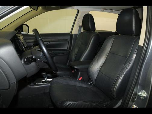 Mercury Gray Metallic 2016 Mitsubishi Outlander SEL