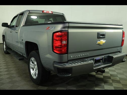 Pepperdust Metallic 2017 Chevrolet Silverado 1500 2LT