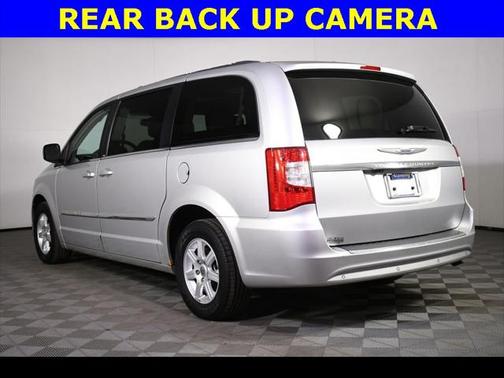 2012 Chrysler Town & Country Touring