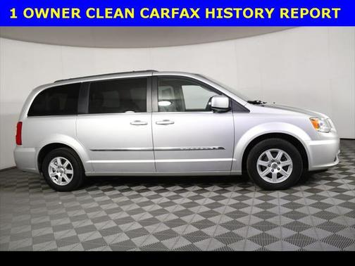 2012 Chrysler Town & Country Touring