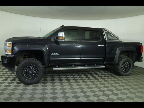 Black 2018 Chevrolet Silverado 2500 High Country