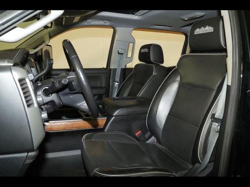 Black 2018 Chevrolet Silverado 2500 High Country