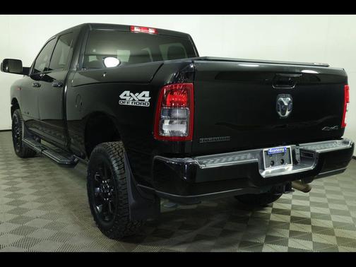 Diamond Black Crystal Pearlcoat 2020 RAM 2500 Big Horn Crew Cab 4x4 6'4' Box