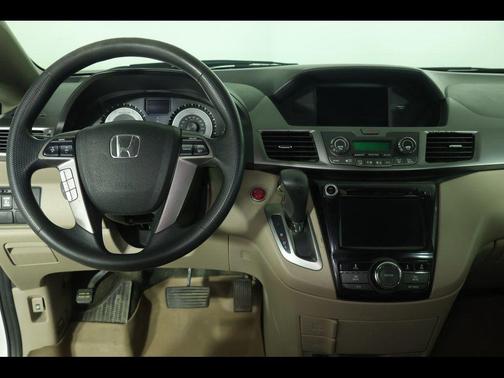 White Diamond Pearl 2014 Honda Odyssey EX