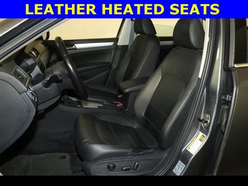 2012 Volkswagen Passat 2.5 SE