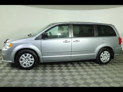 Billet Silver Metallic Clearcoat 2015 Dodge Grand Caravan AVP/SE