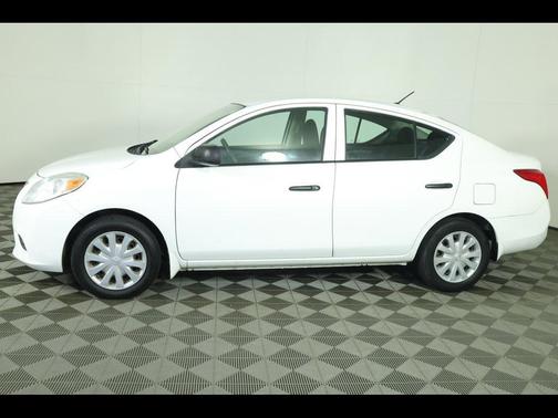 2012 Nissan Versa 1.6 S