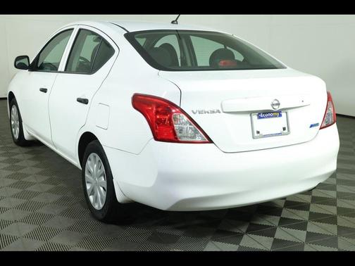 2012 Nissan Versa 1.6 S