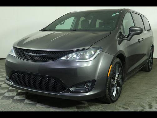 2018 Chrysler Pacifica Touring Plus