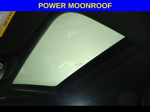 Bright White Clearcoat 2017 Jeep Grand Cherokee Altitude