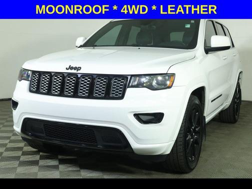 Bright White Clearcoat 2017 Jeep Grand Cherokee Altitude