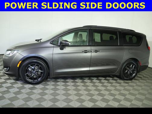 2019 Chrysler Pacifica Touring L