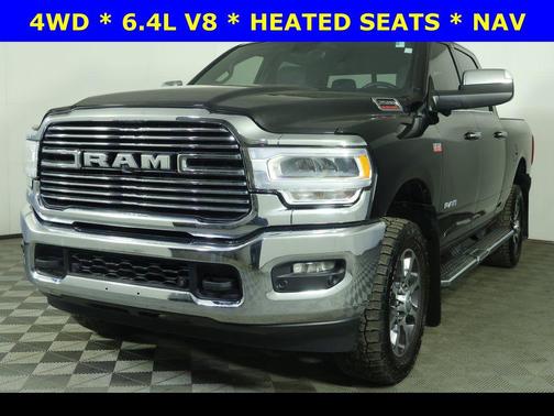 Diamond Black Crystal Pearlcoat 2022 RAM 2500 Big Horn Crew Cab 4x4 6'4' Box
