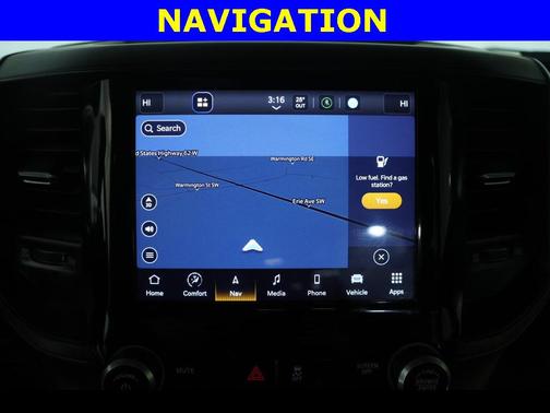 2022 RAM 2500 Tradesman Crew Cab 4x4 6'4' Box