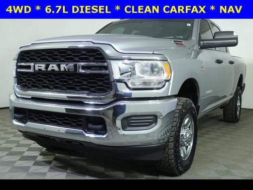 2022 RAM 2500 Tradesman Crew Cab 4x4 6'4' Box
