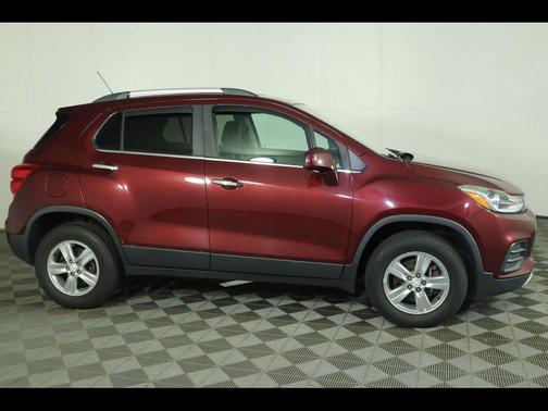 Crimson Metallic 2017 Chevrolet Trax LT