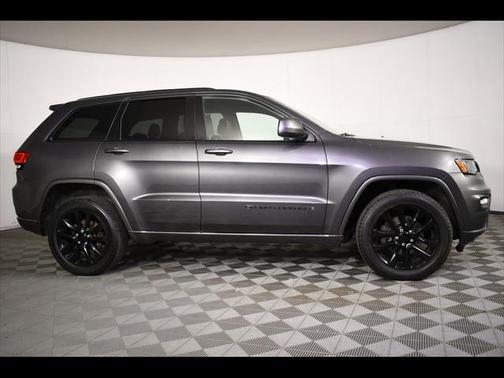2017 Jeep Grand Cherokee Altitude