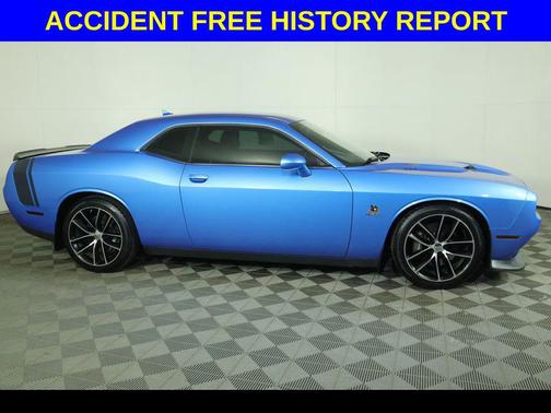 B5 Blue Pearlcoat 2016 Dodge Challenger R/T Scat Pack